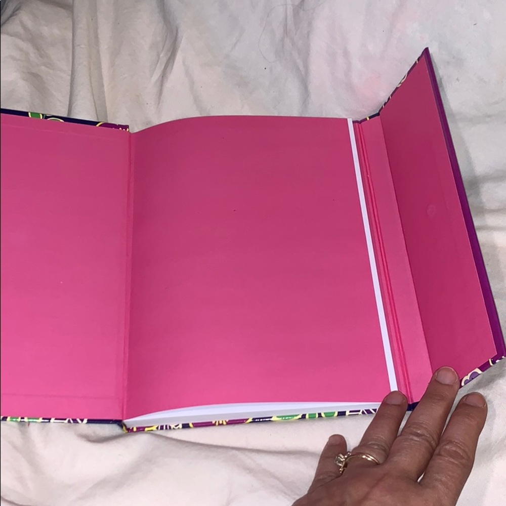 Notebook - Picture 2 of 5